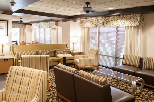 Hampton Inn Pensacola lounge